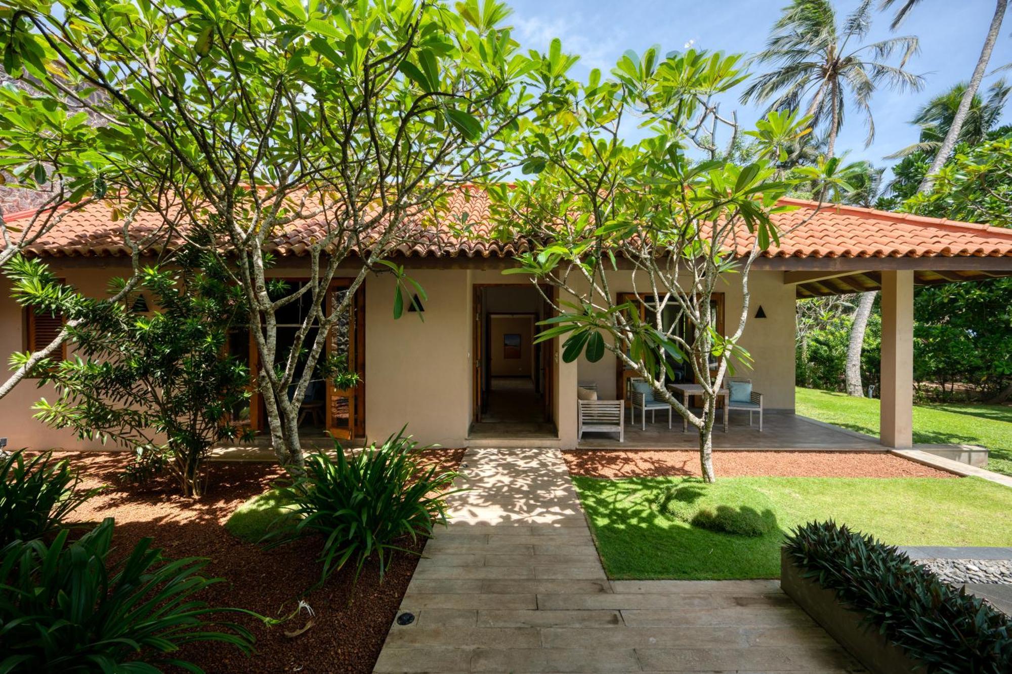 Kirana - A Santani Villa بينتوتا المظهر الخارجي الصورة
